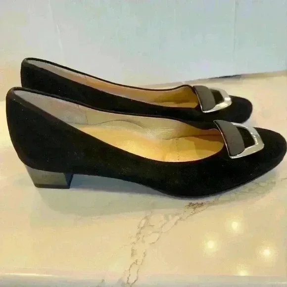 BRUNATE WOMEN'S SUEDE EFFECT FLATS-BLACK-with SILVER BUCKLE SZ 38(EU) - Picture 1 of 9